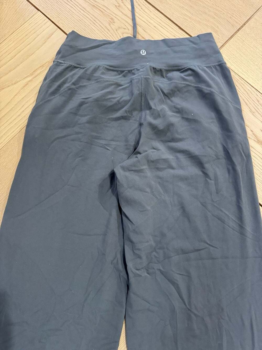 Lululemon Wide-Leg Drawstring Lounge Pants Size 8 - Picture 5 of 9